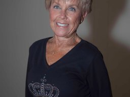 THE QUEEN  08 19 2013-48